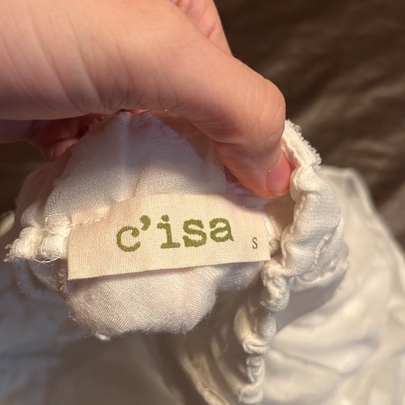 White fluffy skirt with details - Picture 3 of 3